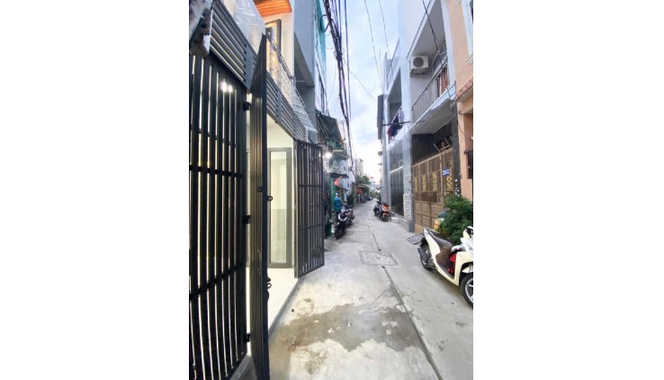 NHÀ 1/ CHIẾN LƯỢC, HẺM 4M, 30M2, 2 TẦNG 2PN GIÁ NHỈNH 3 TỶ